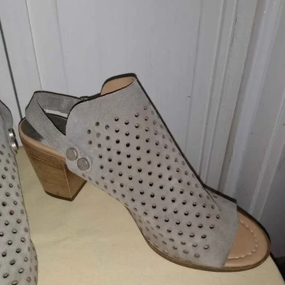 Sophia Milano Gray Suede Leather Slingbacks 10 - Picture 4 of 4